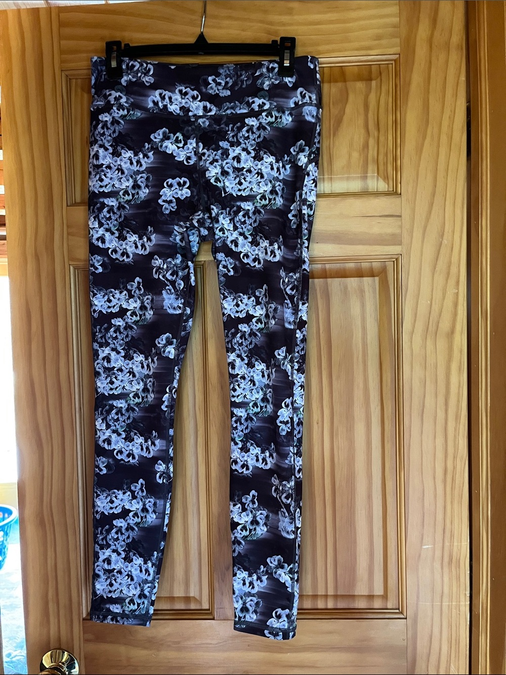 Fabletics Black with Blue/Grey/White Floral Print High-Rise Leggings